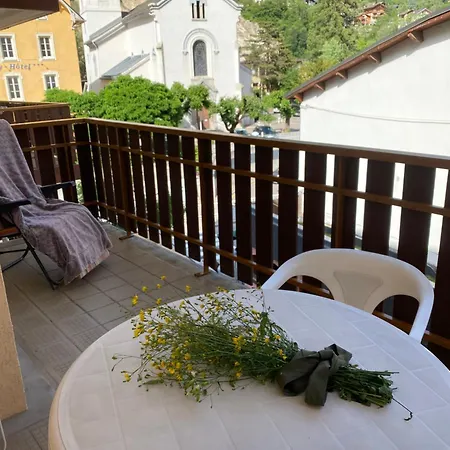 My 3 Stars Bee Happy * Brides-les-Bains